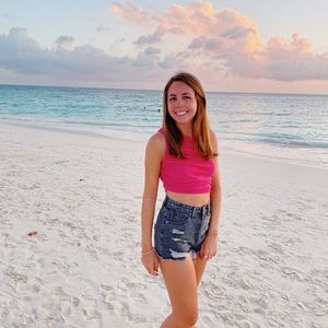 Meet your Posher, Avery